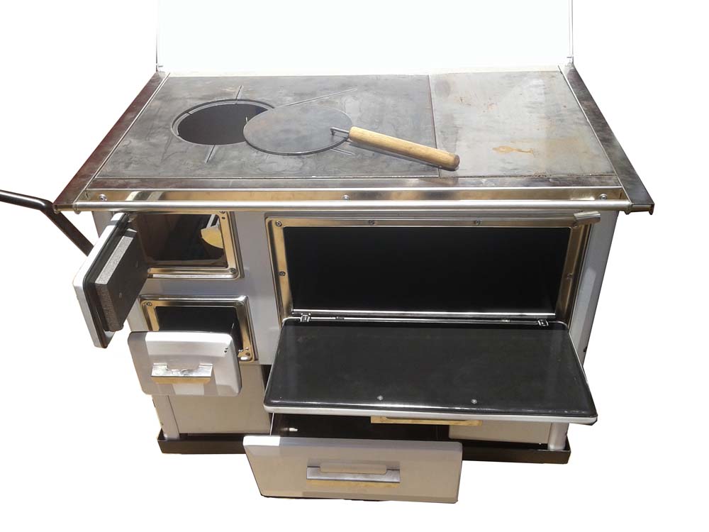 Kitchen Firewood Cooking Stove Kampala Uganda, Cookware & Oven Sale Uganda. Environmentally friendly.